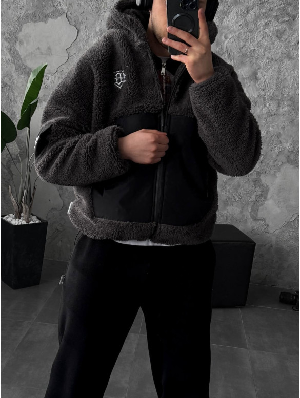 Об’ємний плюшевий бомбер