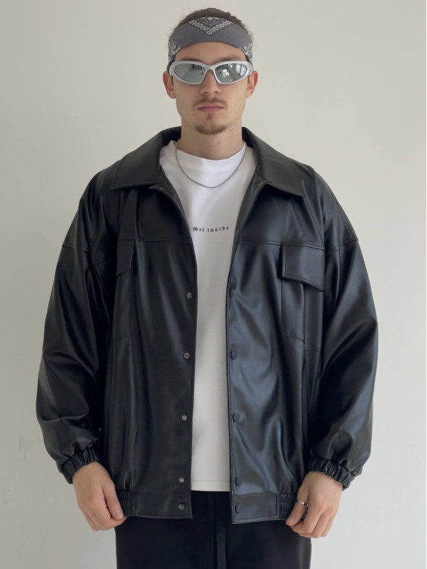 Oversize бомбер із екошкіри Oversize бомбер із екошкіри