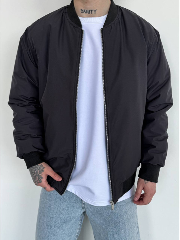 Базовий oversize бомбер