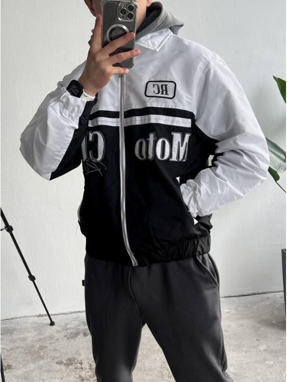 Oversize бомбер з вишивкою