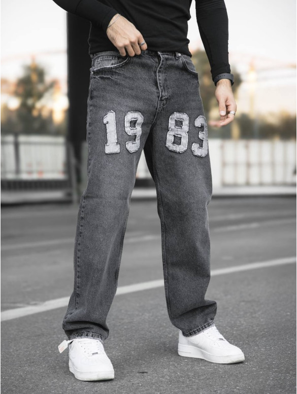 Джинси Baggy з акцентною нашивкою