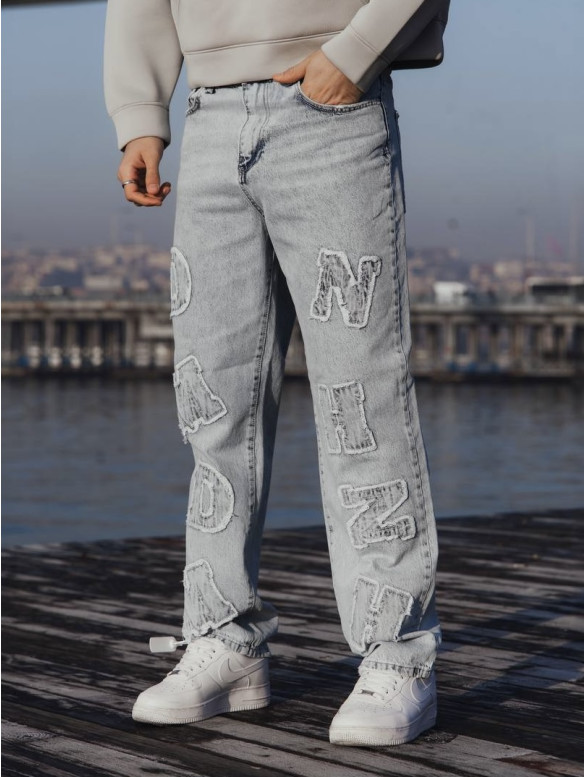 Джинси Baggy з акцентною нашивкою