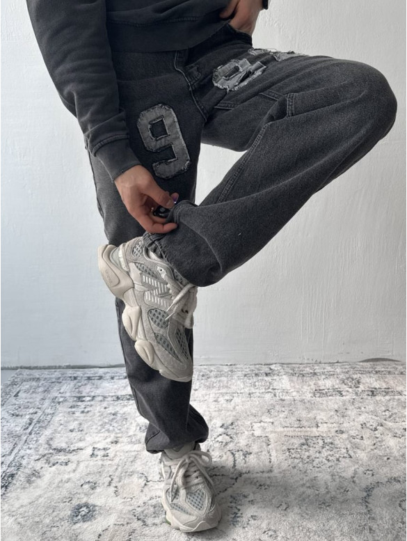 Джинси Baggy з акцентною нашивкою