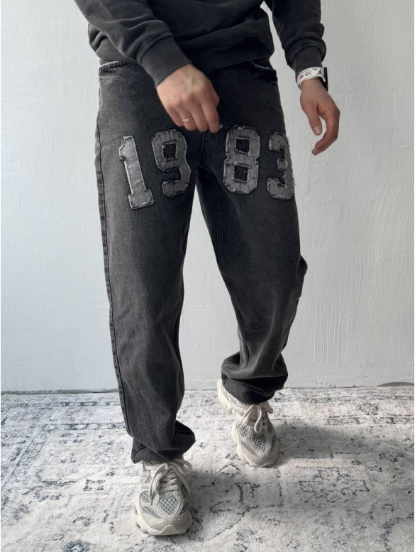 Джинси Baggy з акцентною нашивкою