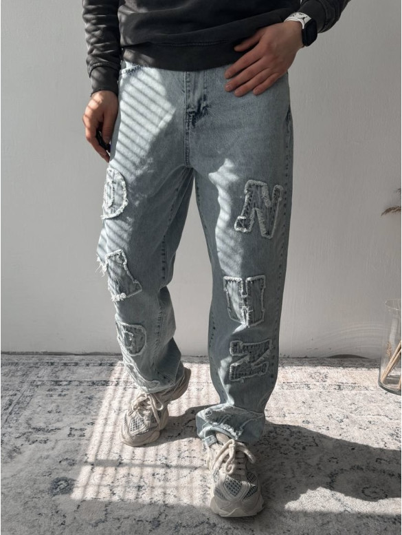 Джинси Baggy з акцентною нашивкою