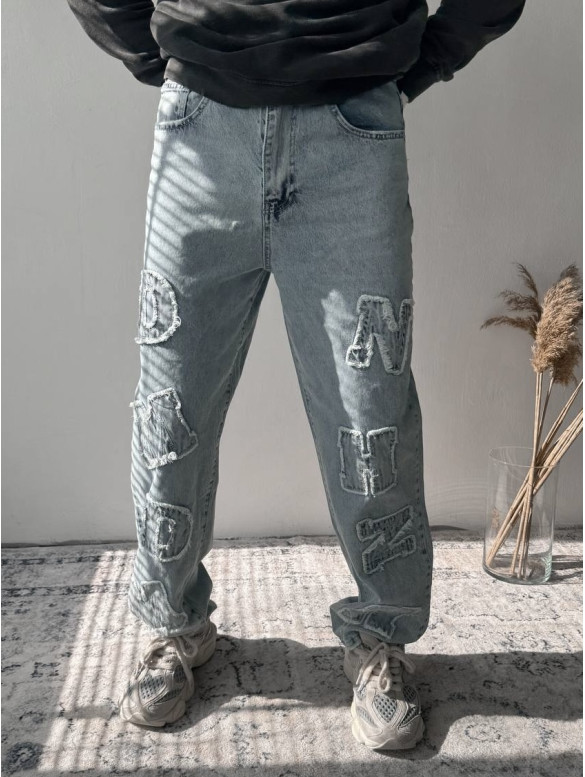 Джинси Baggy з акцентною нашивкою