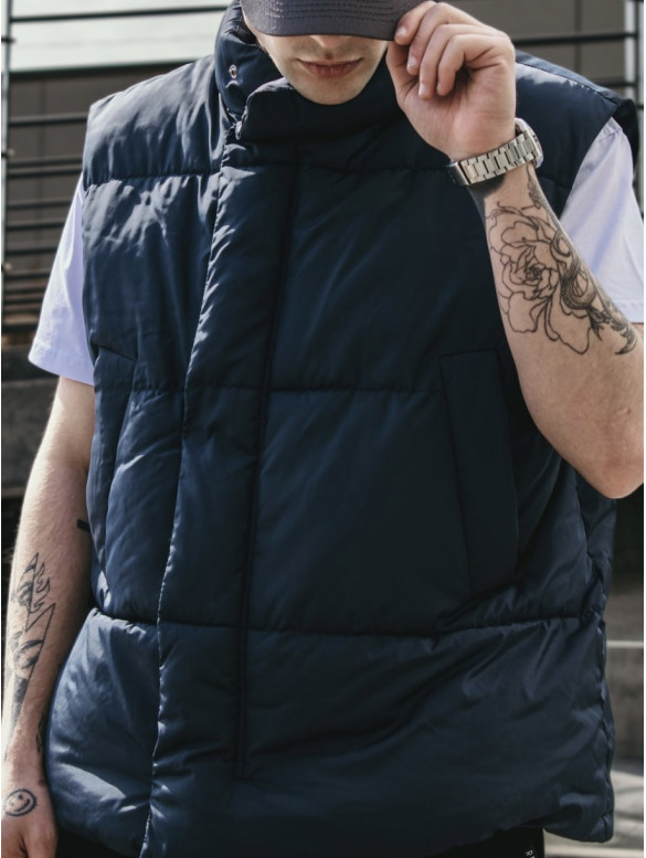 Стьобаний жилет oversize