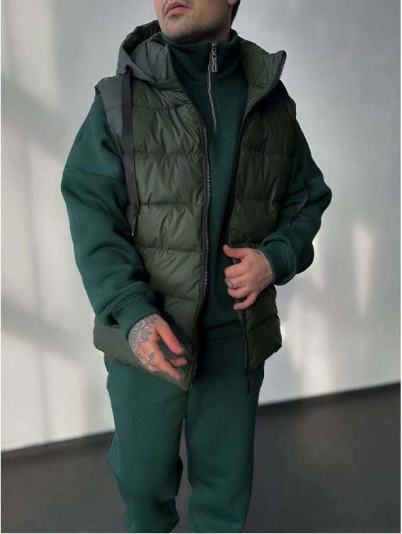 Об'ємний жилет з капюшоном