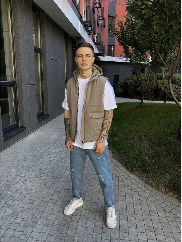 Базовий жилет із капюшоном