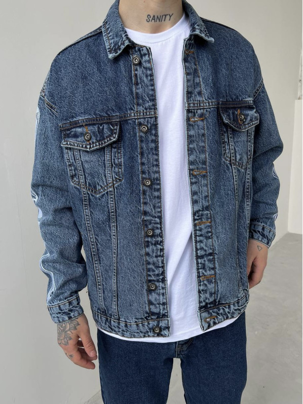 Oversize джинсовка з вишивкою на рукавах