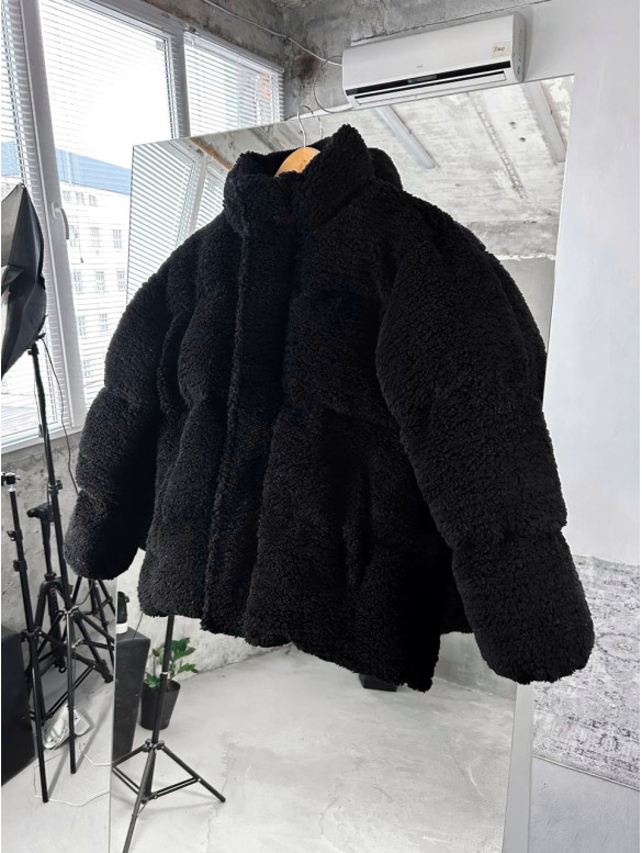 Зимова плюшева куртка oversize