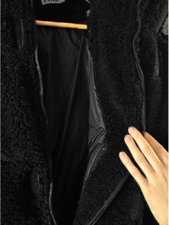 Зимова плюшева куртка oversize