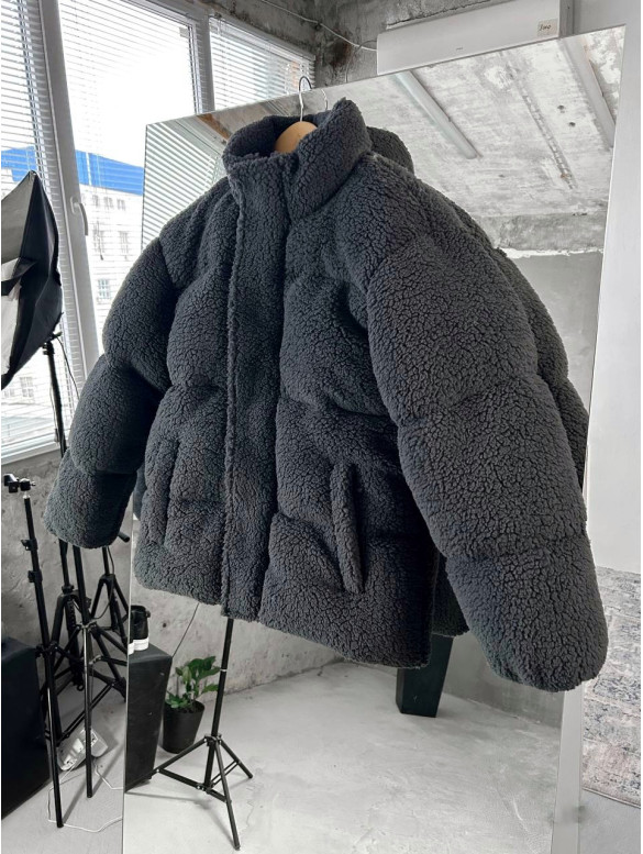 Зимова плюшева куртка oversize