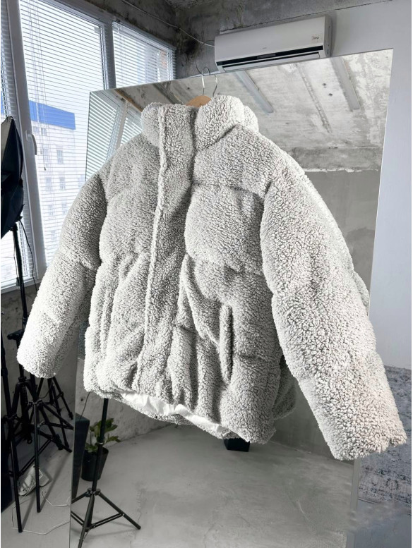 Зимова плюшева куртка oversize