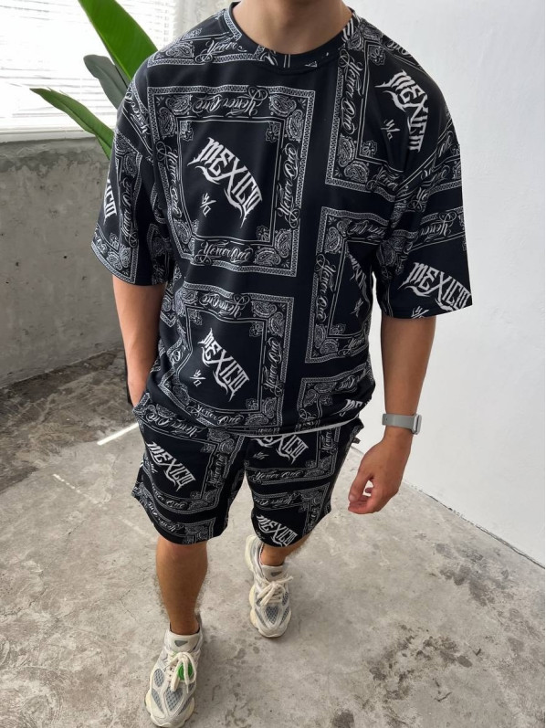 Літній oversize костюм з принтом