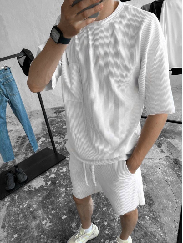 Літній oversize костюм у рубчик