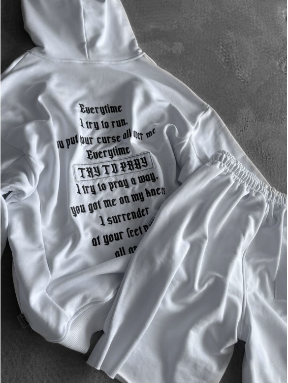 Oversize костюм з вишивкою