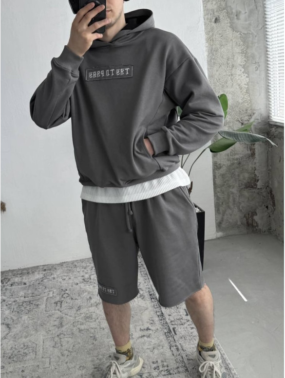 Oversize костюм з вишивкою