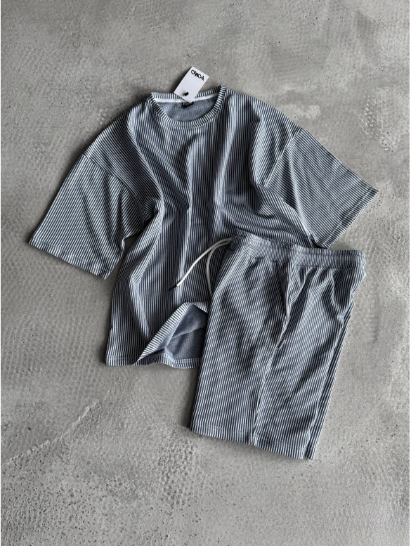 Літній oversize костюм у рубчик