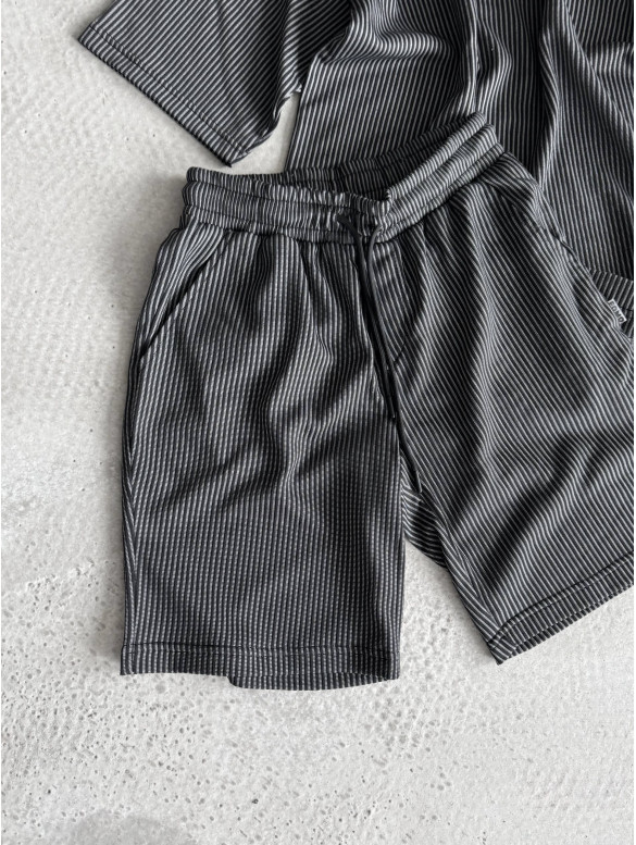 Літній oversize костюм у рубчик