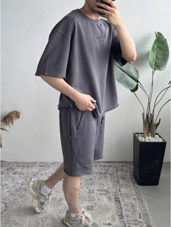 Oversize костюм з вишивкою