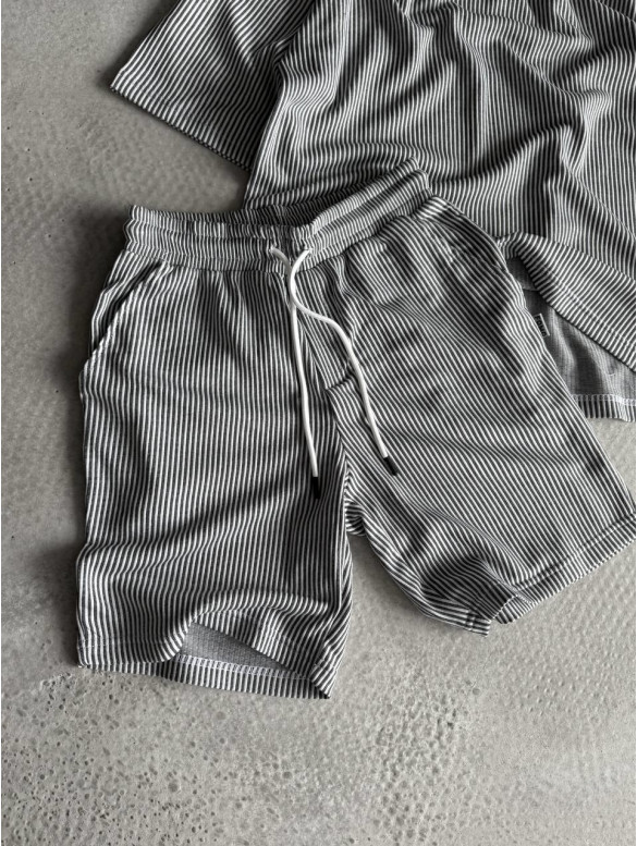 Літній oversize костюм у рубчик