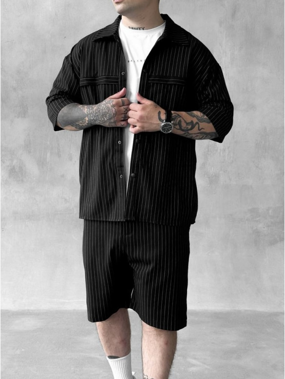 Літній oversize костюм у смужку