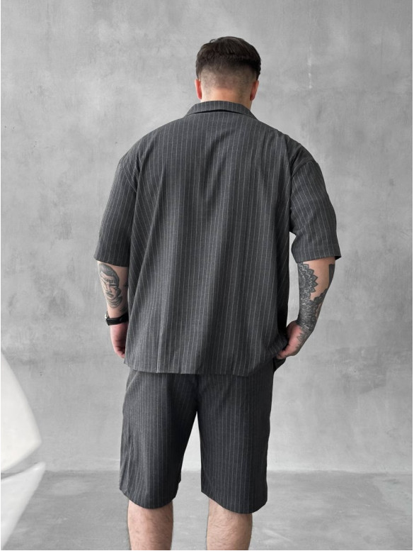 Літній oversize костюм у смужку