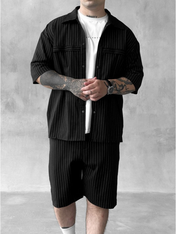 Літній oversize костюм у смужку