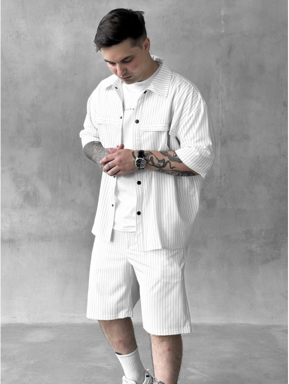 Літній oversize костюм у смужку