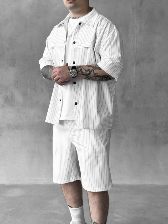 Літній oversize костюм у смужку