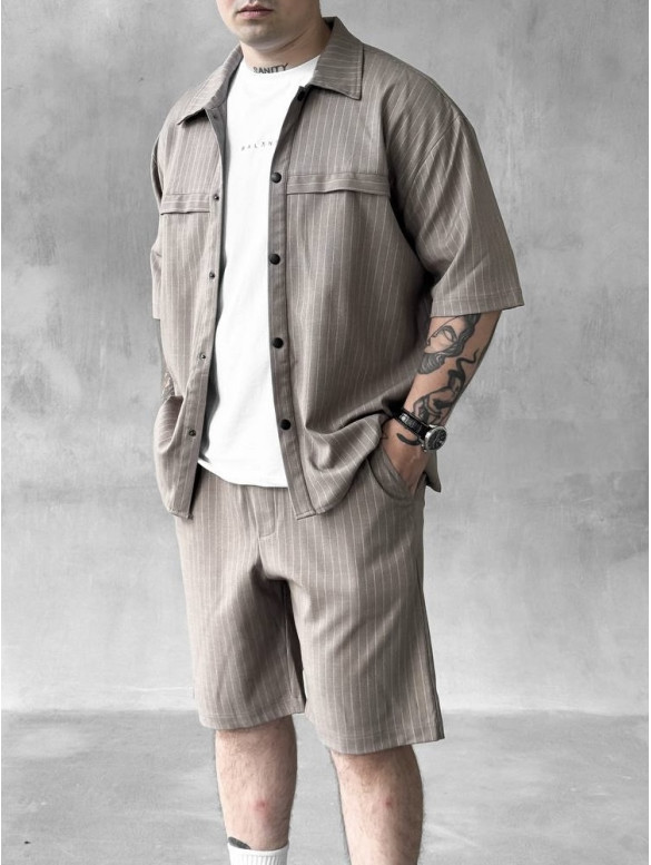 Літній oversize костюм у смужку