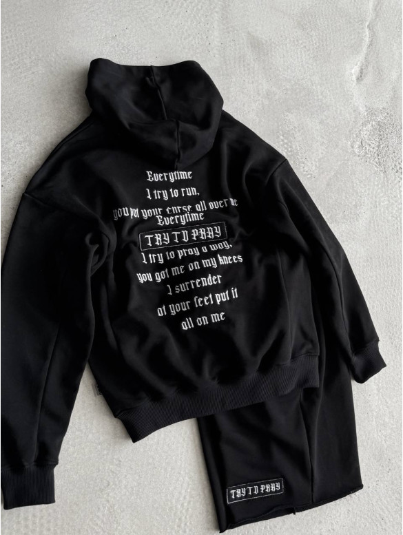 Oversize костюм з вишивкою