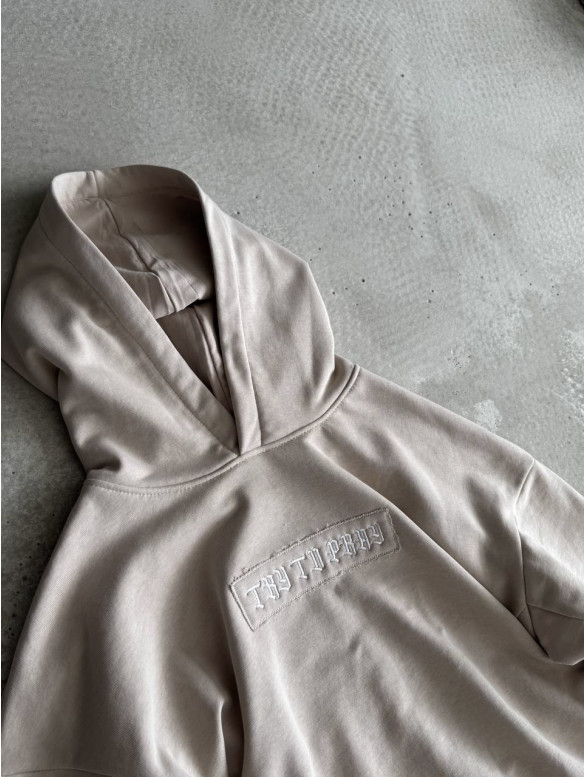 Oversize костюм з вишивкою