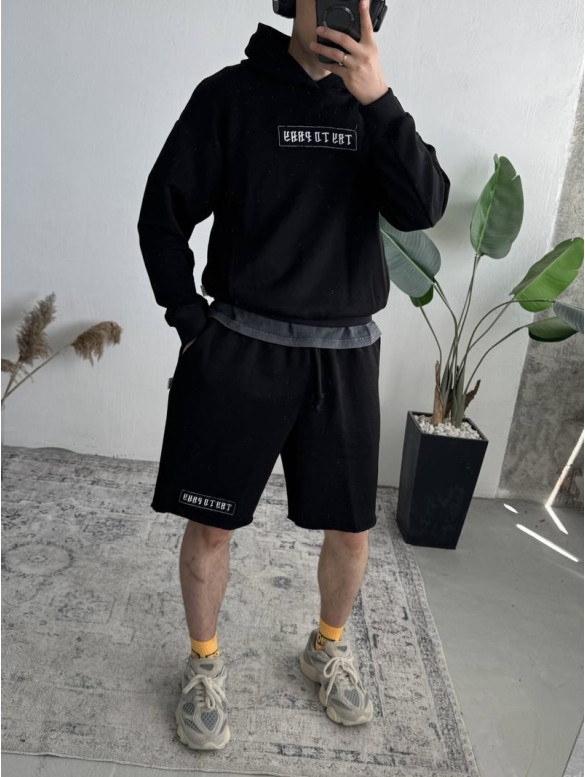 Oversize костюм з вишивкою