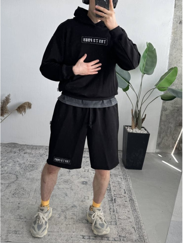 Oversize костюм з вишивкою