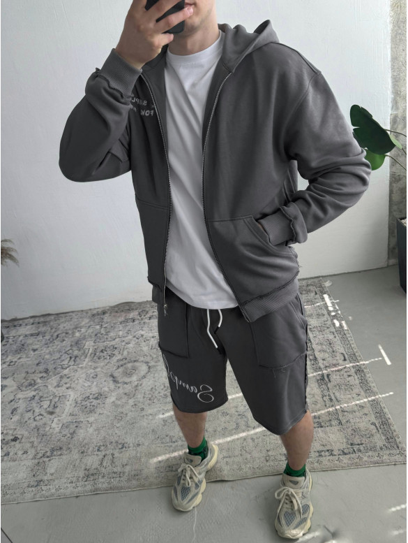 Oversize костюм з вишивкою