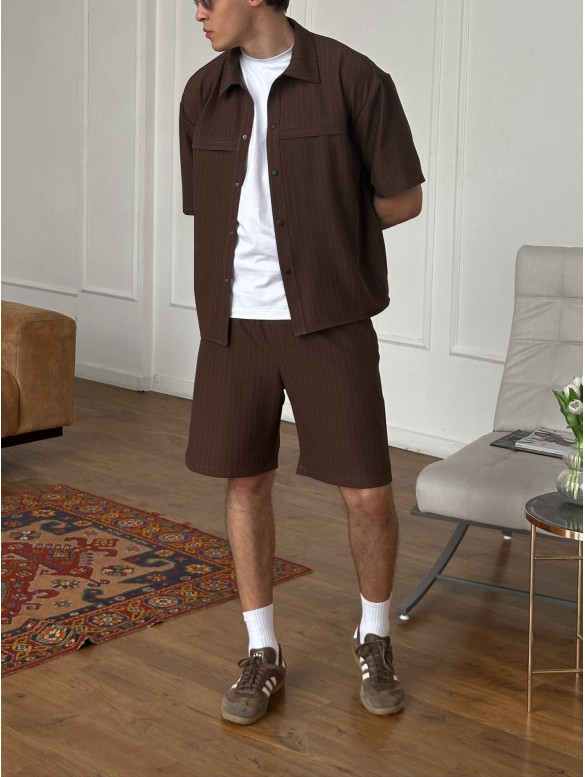 Літній oversize костюм у смужку