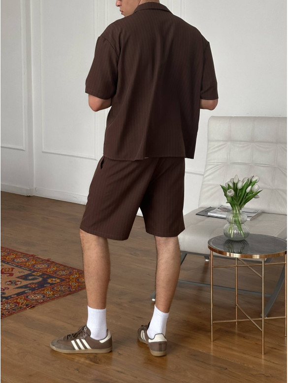 Літній oversize костюм у смужку