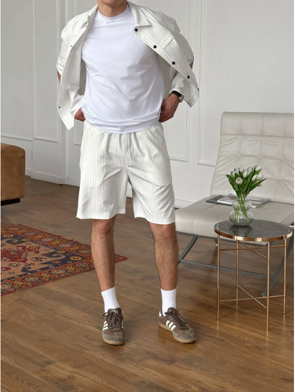 Літній oversize костюм у смужку
