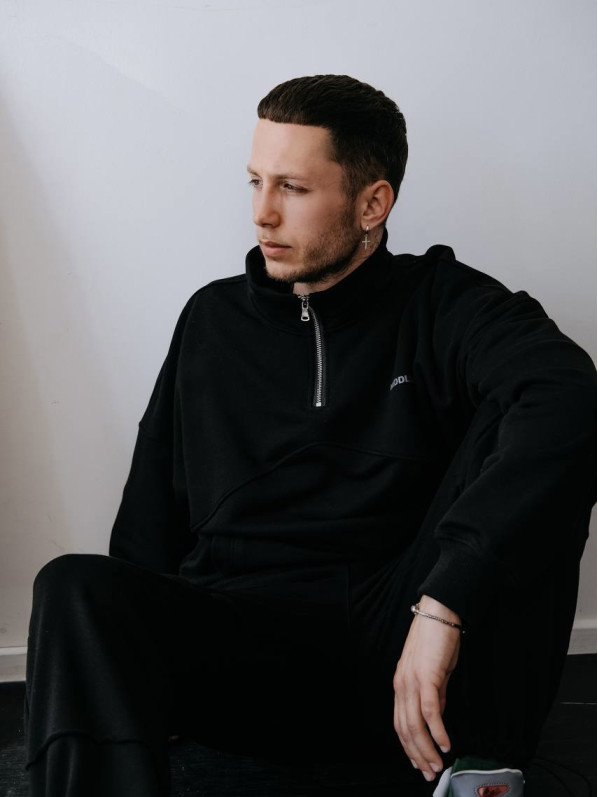 Oversize кофта з надписом Oversize кофта з надписом