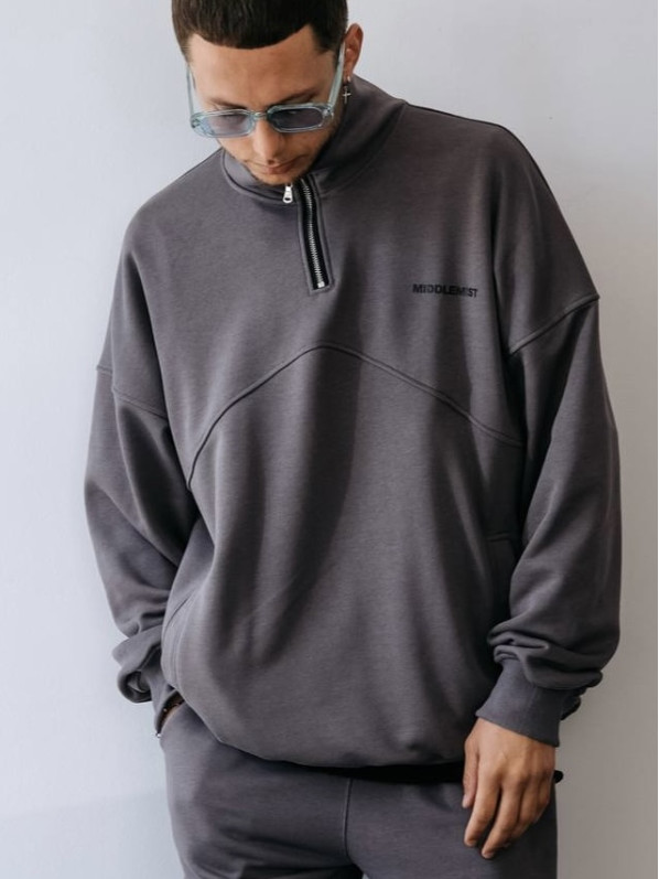 Oversize кофта з надписом