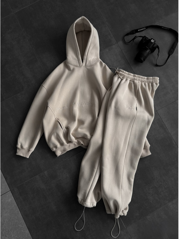 Oversize костюм з вишивкою