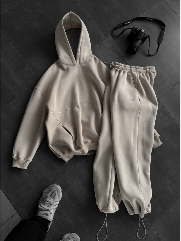 Oversize костюм з вишивкою