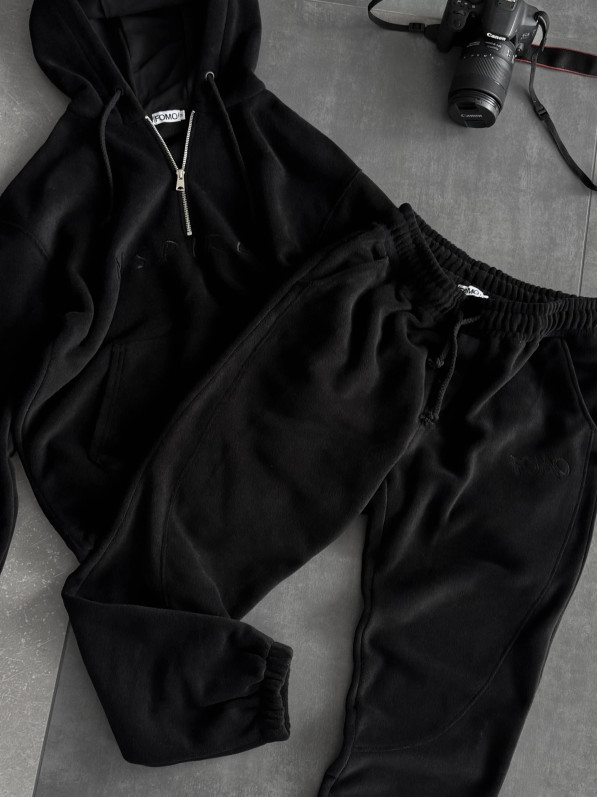 Флісовий oversize костюм з вишивкою Флісовий oversize костюм з вишивкою