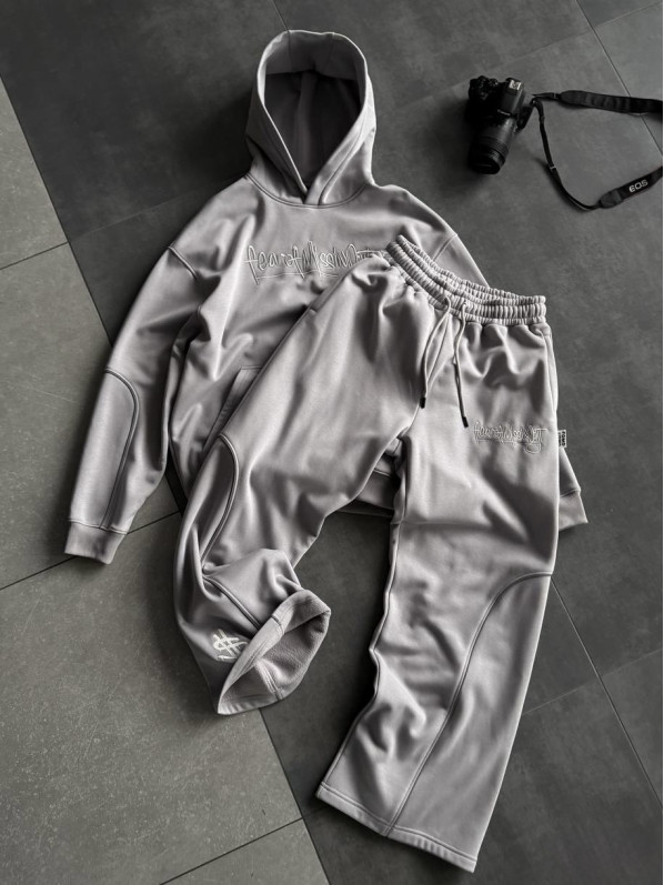 Oversize костюм з вишивкою