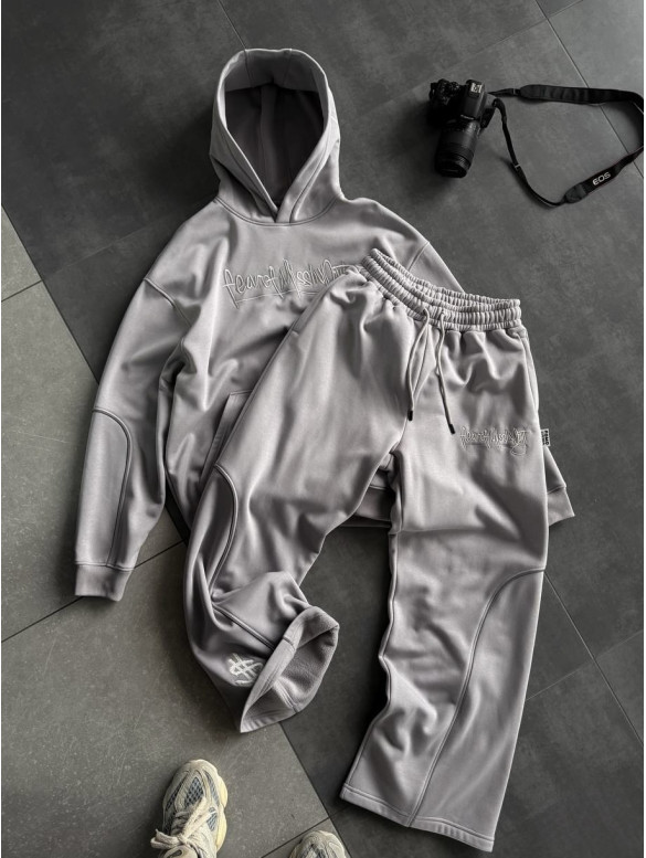 Oversize костюм з вишивкою