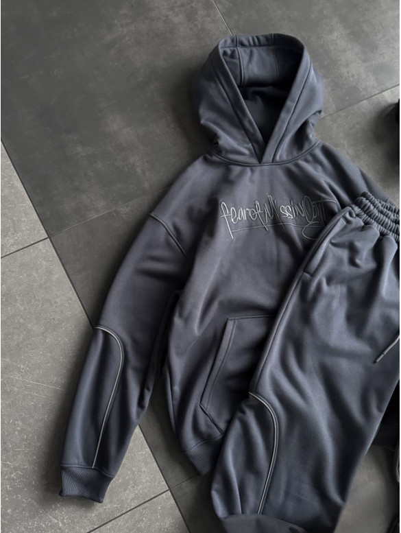 Oversize костюм з вишивкою
