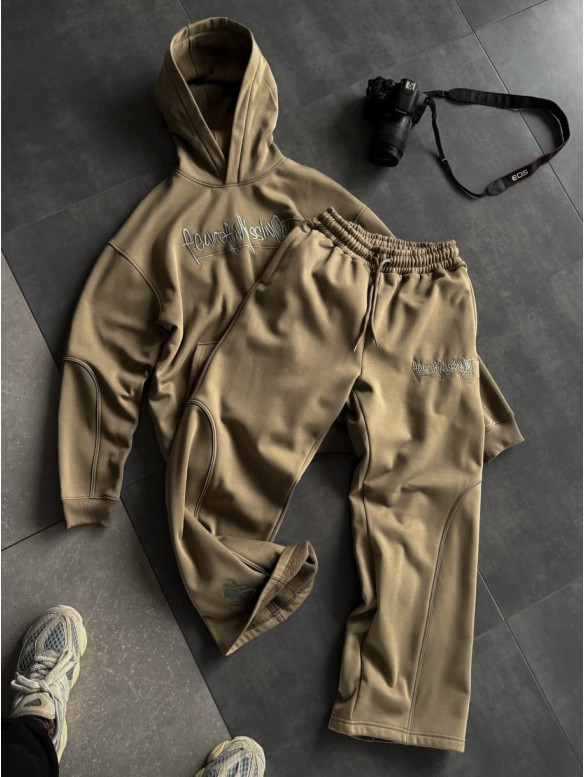Oversize костюм з вишивкою