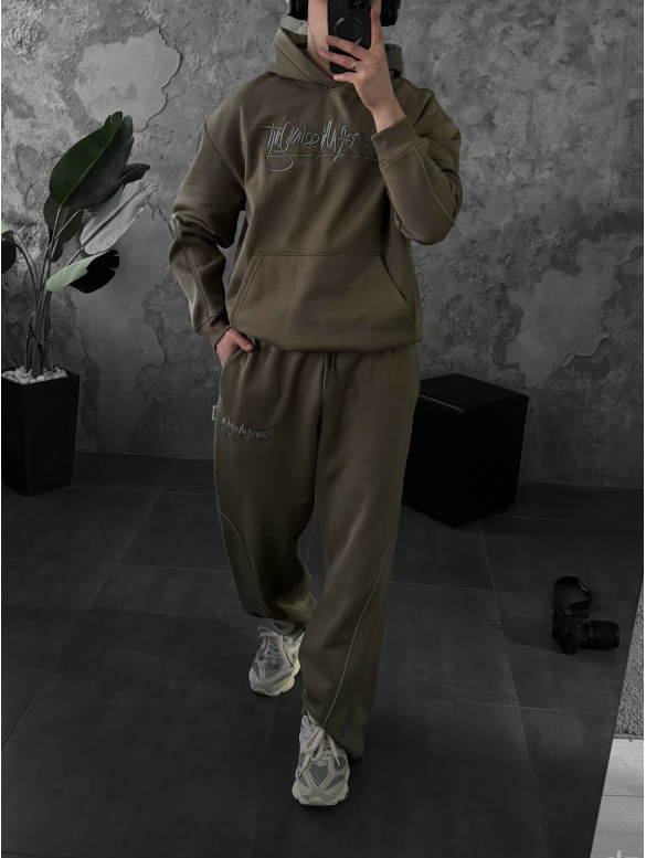 Oversize костюм з вишивкою